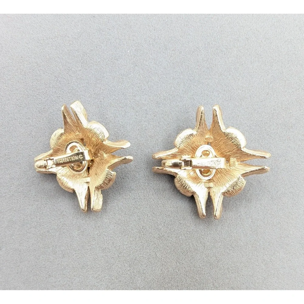 Tradition Vintage Gold Tone Faux Pearl Starburst Clip On Earrings Statement Stud